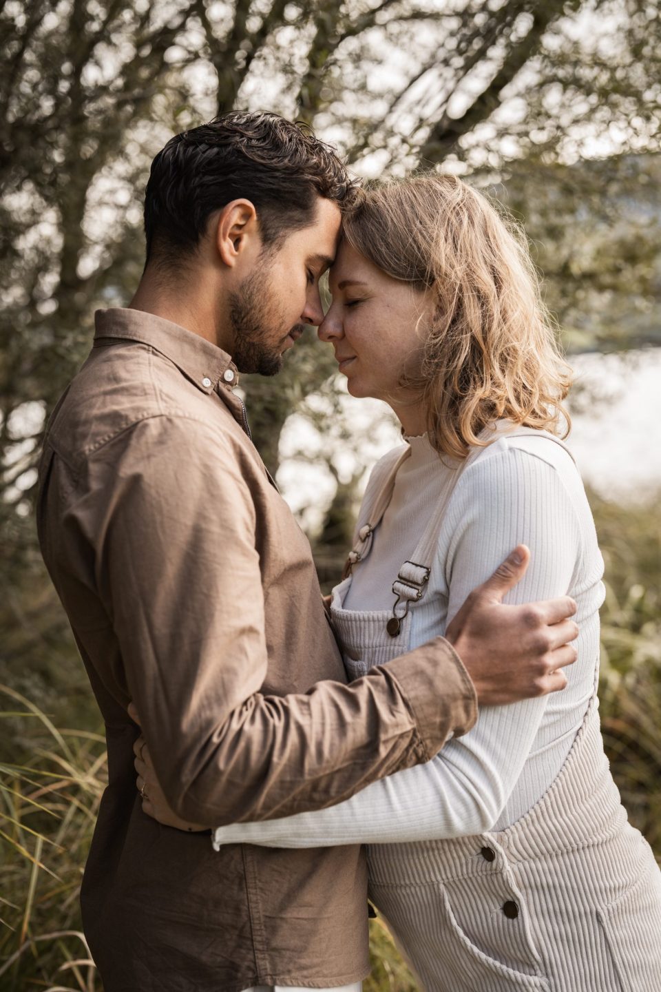 Shooting couple engagement