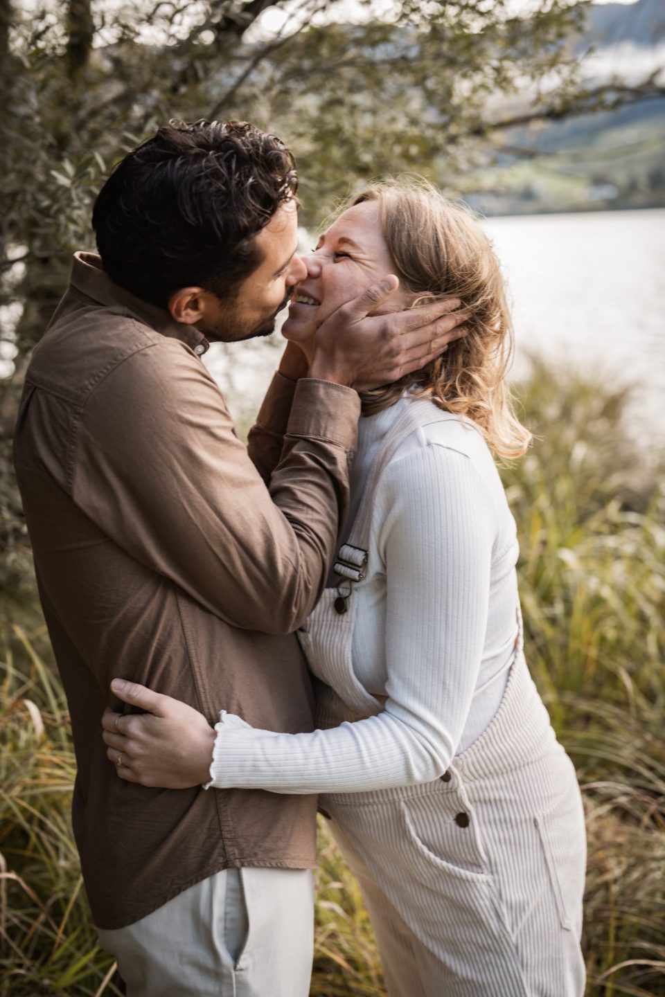 Shooting couple engagement