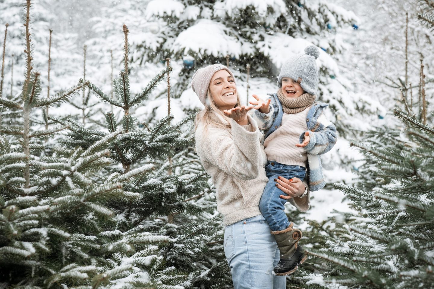 Séance photo famille neige